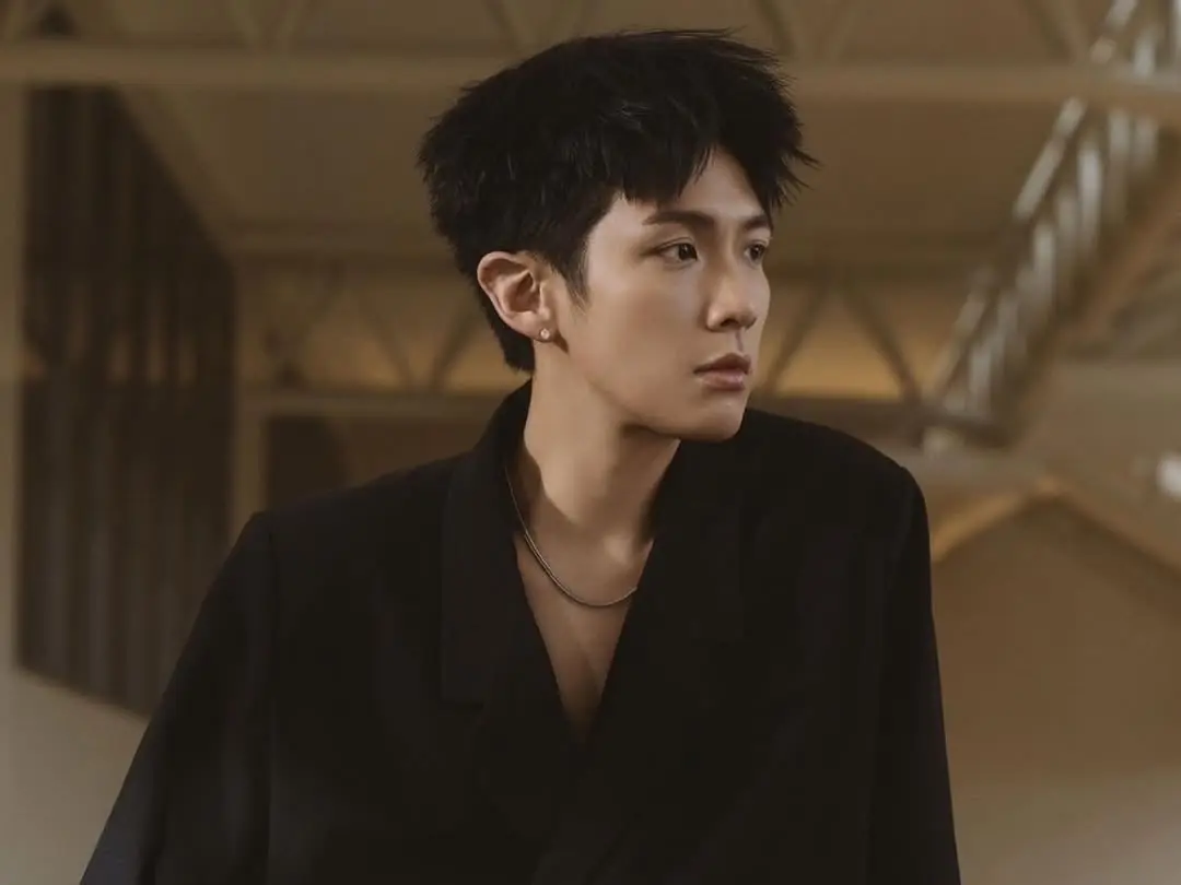 柯震東出席許瑋甯婚禮「穿全黑」遭酸不吉利！本人親上網怒回真正原因！