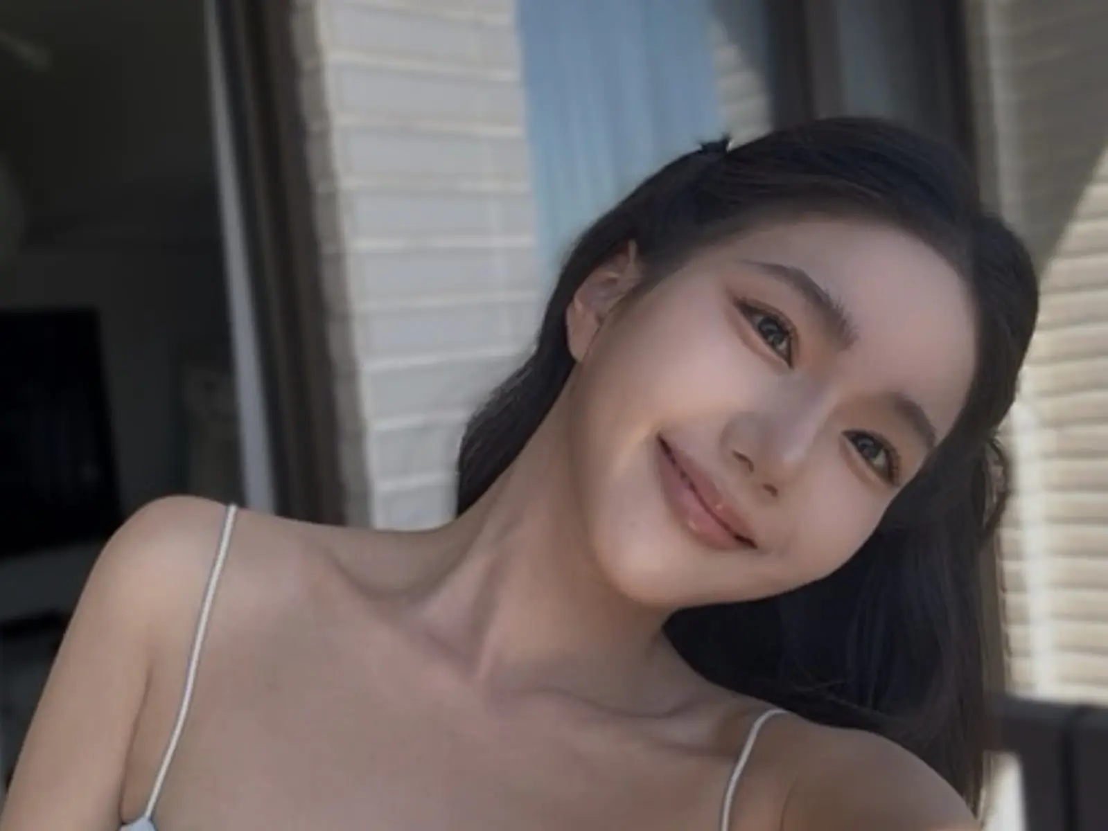 家寧 IG 無預警消失！FB 突然發文：「我開拍你們點菜」遭網友狂洗版拍 SWAG！