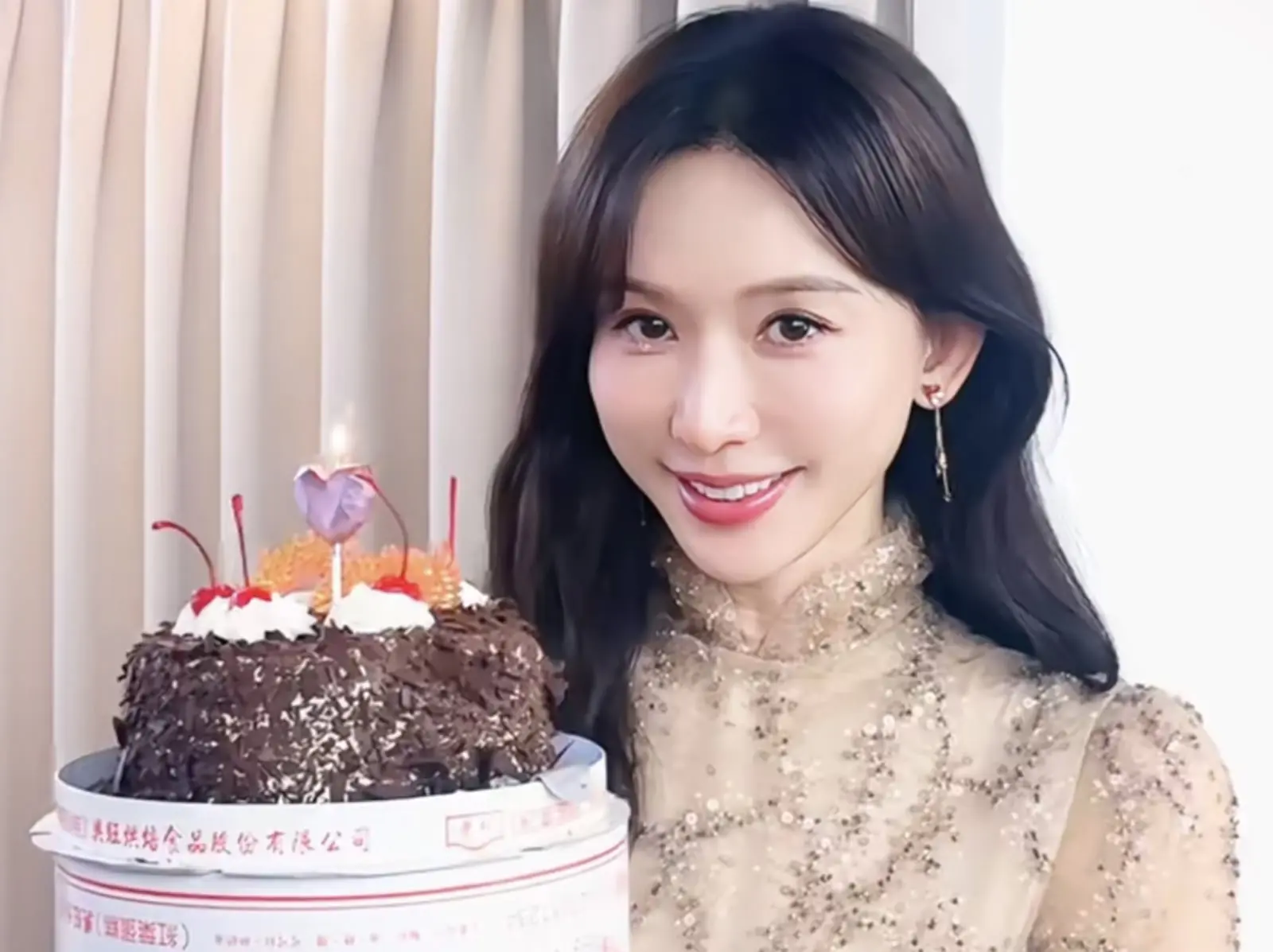 林志玲 51 歲慶生感動淚崩！逆齡狀態網驚呼：「不敢相信！」