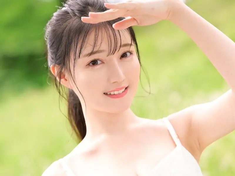 不動產正妹「三佳詩」穿內衣玩迪士尼遭警告！網友許願成真下海出道！【老司J開車】