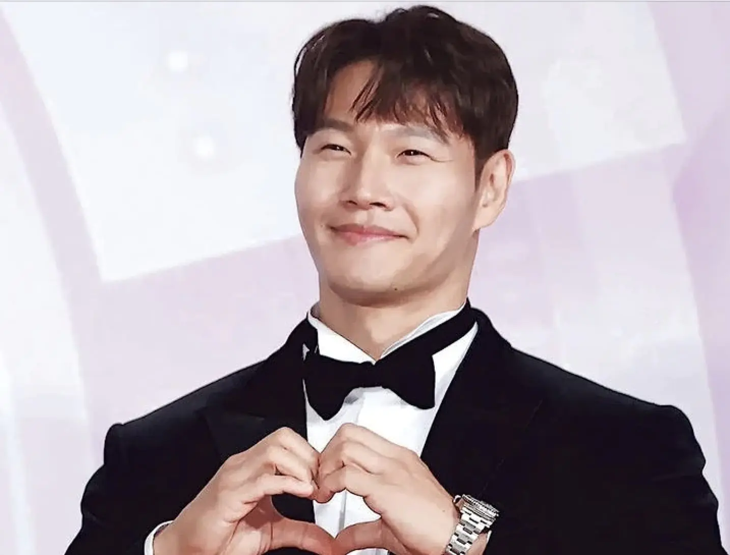 金鍾國先婚後愛內幕曝光！塔羅牌算出多子多孫讓全場傻眼！