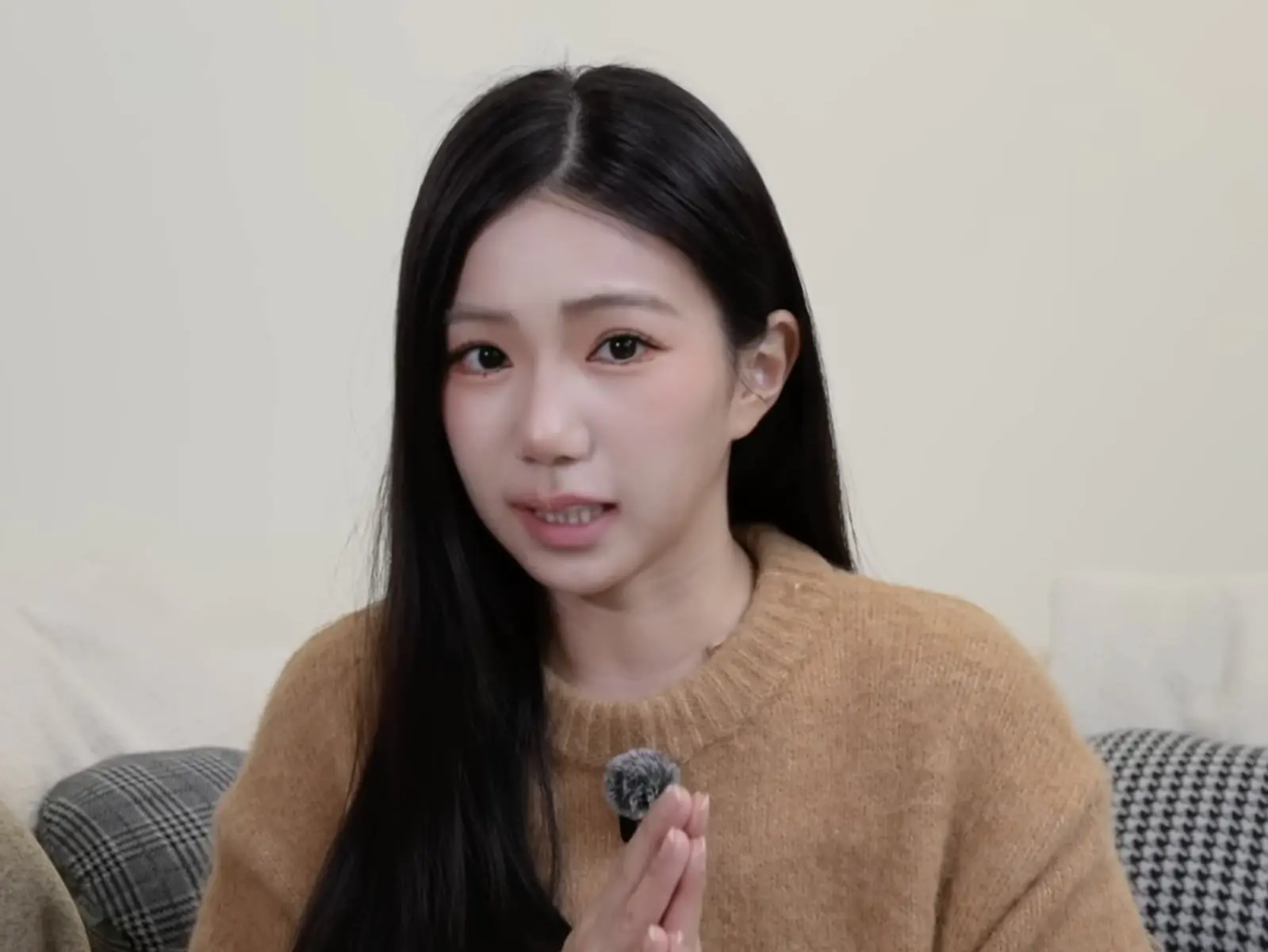 YTR 家寧新片狂吃超商即期品！疑似財務吃緊：「錢要花在刀口上！」