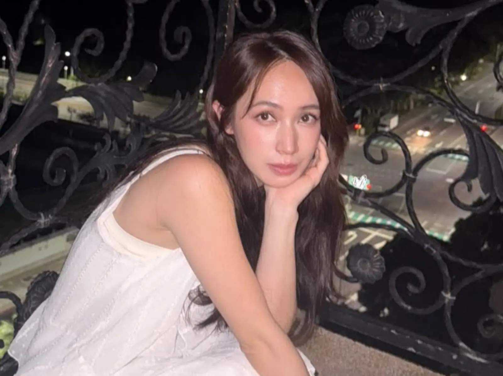 小薰遭爆料欠牙醫 14 萬遲遲不付款！經紀人急澄清：「均已結清完畢！」