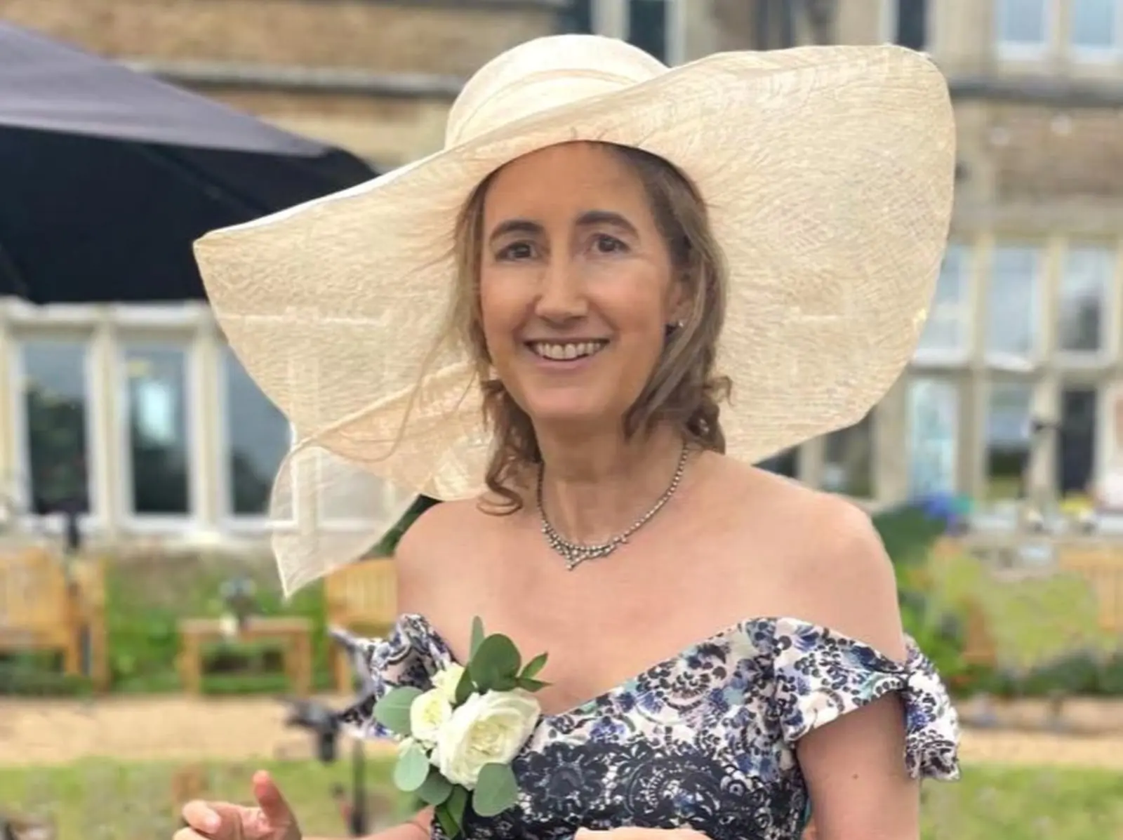 《購物狂的異想世界》作者蘇菲金索拉 Sophie Kinsella 腦癌病逝！抗癌 3 年享年 55 歲！