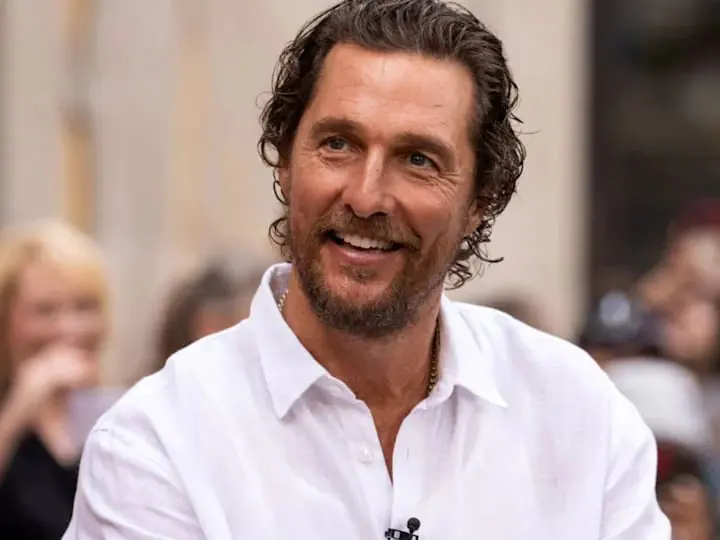 馬修麥康納 Matthew McConaughey 回憶拍《火焰末日》從 6 尺高度跳落受傷！自責嘆：「我真的挺蠢的！」