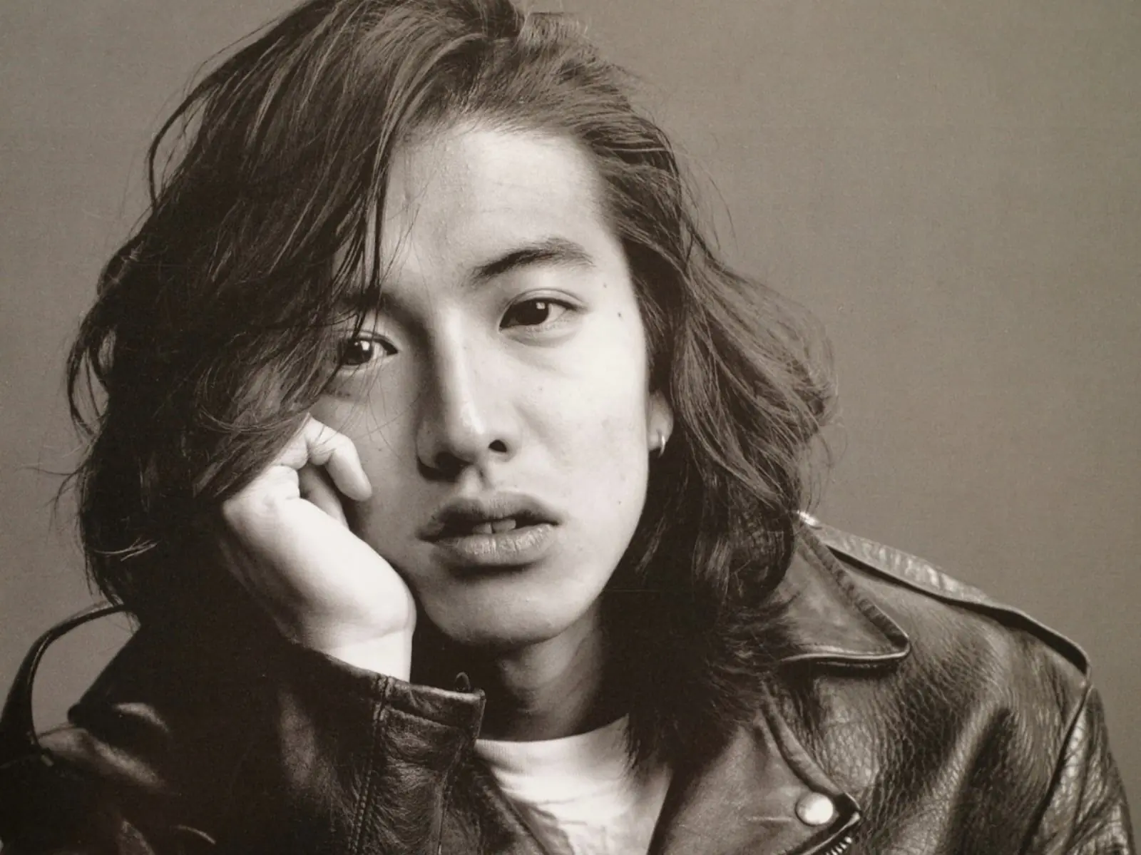 研究證實：「長太帥」是職場罪過？帥哥有礙升遷？難怪我是基層員工！