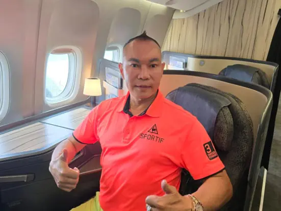 吊車大王胡漢龑「現場砸千萬」入手邁巴赫！奢華場面引網熱議：「像買玩具！」