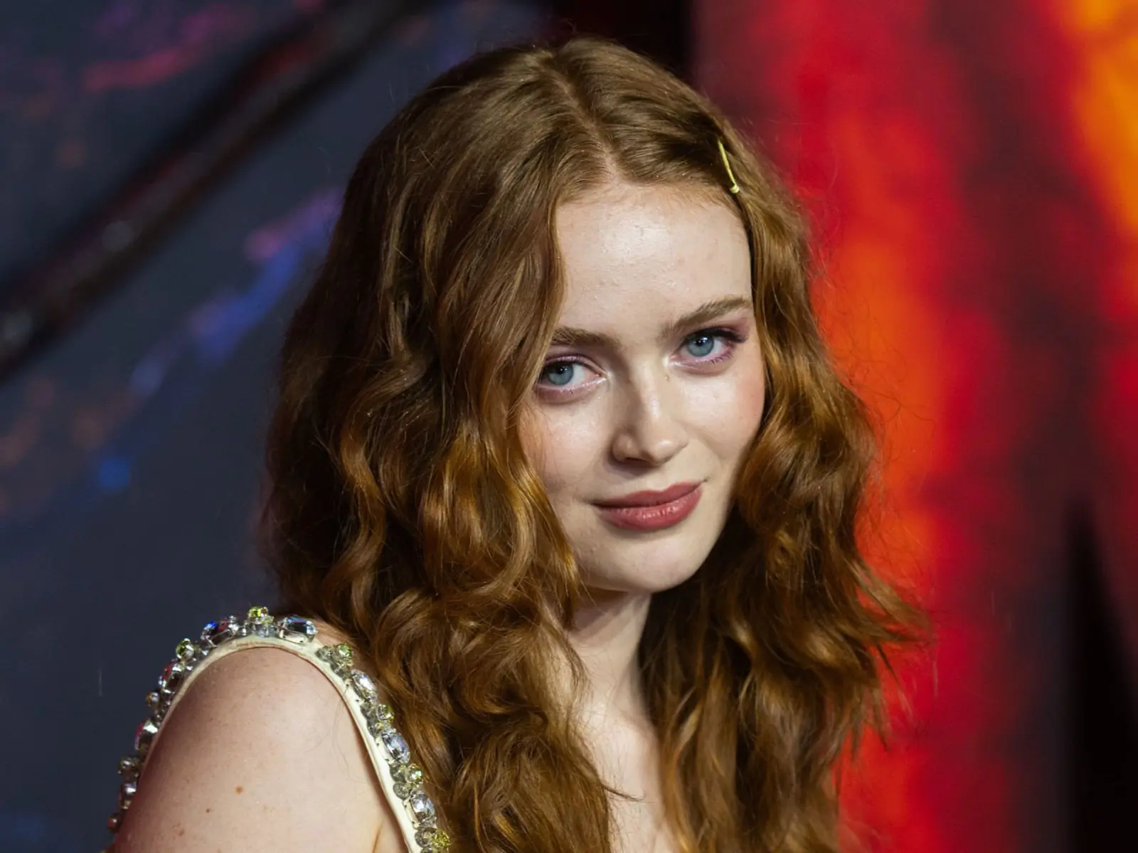 《怪奇物語》Sadie Sink 疑似加盟漫威電影宇宙？神秘角色現身《蜘蛛人：重生日》