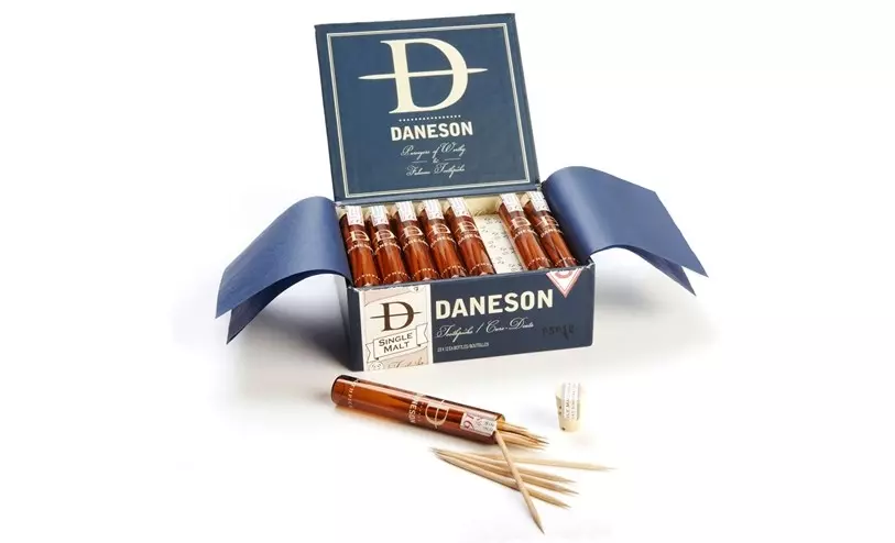Daneson - Worthy & Fulsome. 享受齒間奢華，品味卓越氣息。