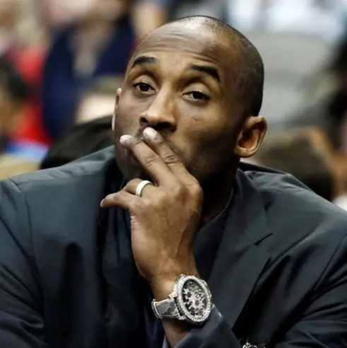 面對場邊球迷垃圾話　Kobe是用這樣的方式讓他閉嘴...