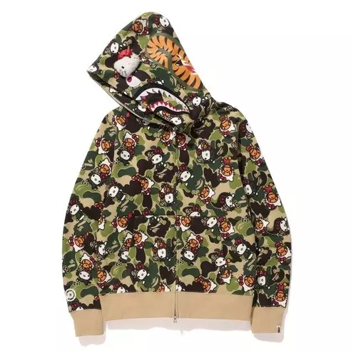 A BATHING APE® x Hello Kitty 2015年第一彈驚喜聯乘別注單品