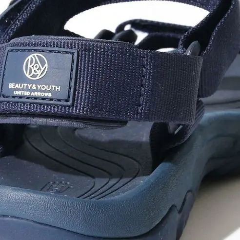 2015/6/27（六）<Teva> X <BEAUTY&YOUTH>「HURRICANE XLT」SANDALS 販售！