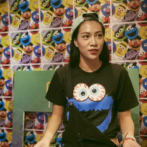 搞怪文化襲捲街頭！MISHKA X SESAME STREET 聯名快閃顛覆你的童年回憶