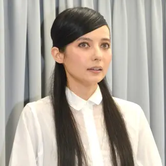 日本好感度 No.1 女星 Becky 驚爆醜聞　與已婚樂團主唱發生不倫戀