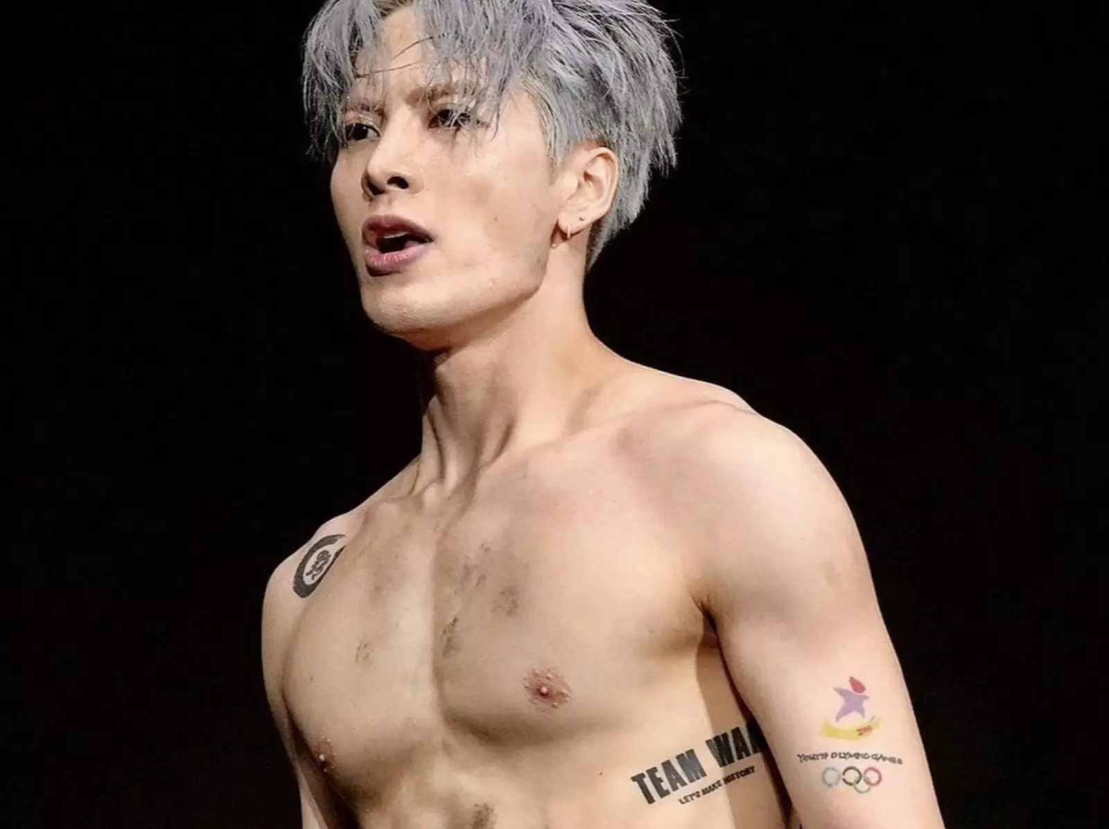 盤點 10 位韓星刺青意義故事：田柾國刺粉絲名、王嘉爾刺青奧會會徽⋯原來背後這麼感人！