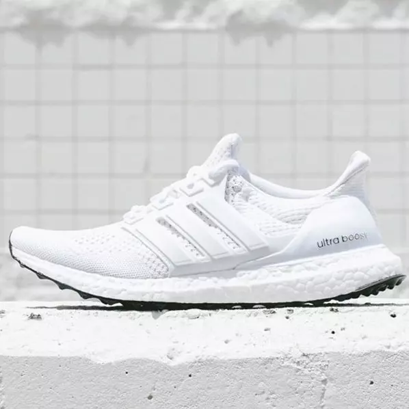 這簡直就是街頭震撼彈阿！adidas Ultra Boost 全白款式「補貨」消息確定