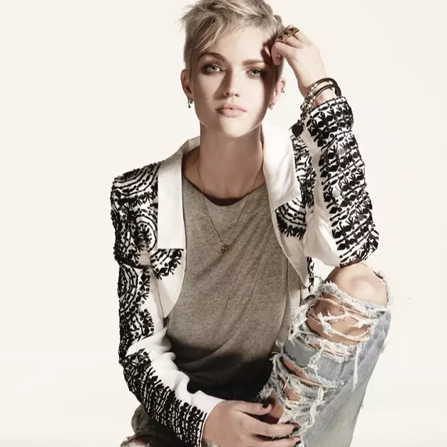 偷學！Ruby Rose 帥女孩的穿搭技巧～女生學著這樣穿不只很帥還 辣 到 爆 ！
