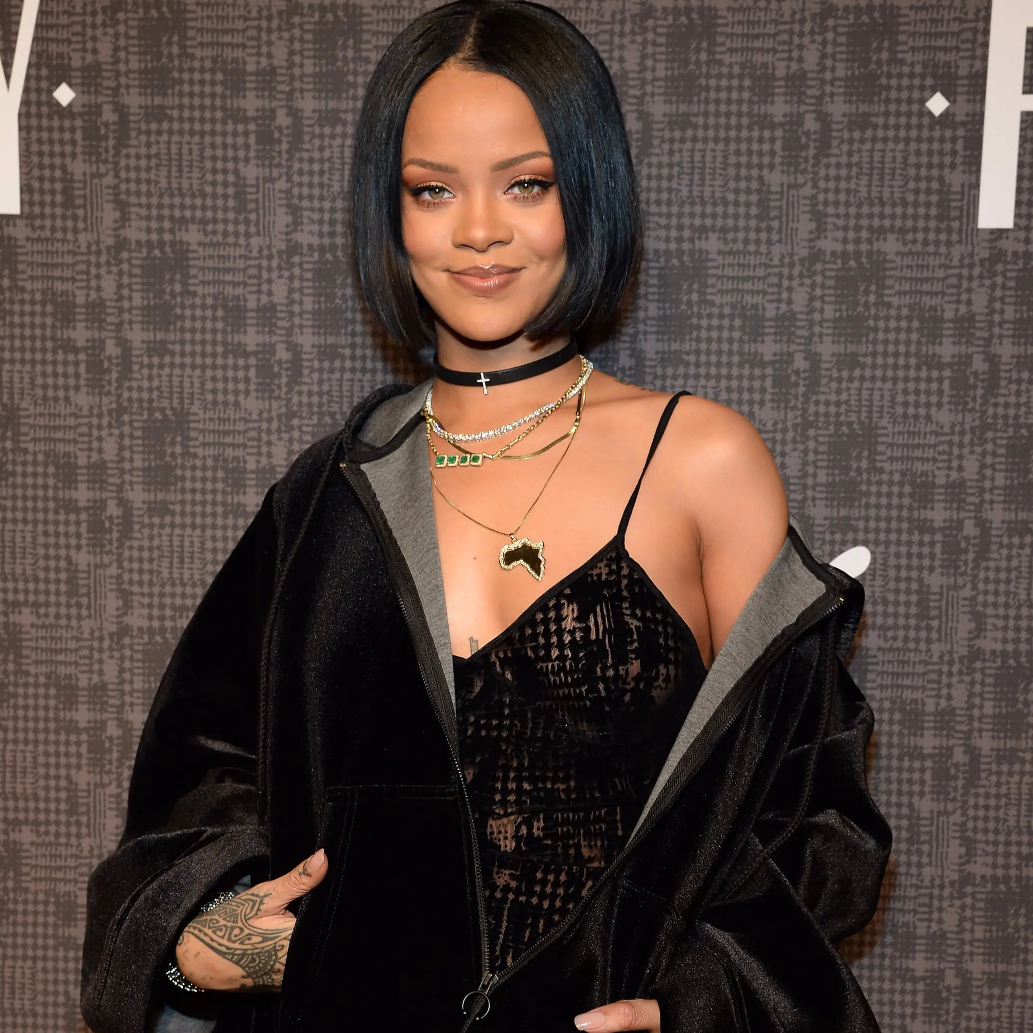 雷哈娜霸氣領軍 FENTY PUMA BY RIHANNA 2016 秋冬時裝秀  顛覆運動時尚極限　