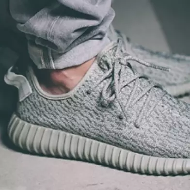 買不起 Yeezy Boost 350 Moonrock？這裡推薦給你風格相近的 5 種便宜鞋款！