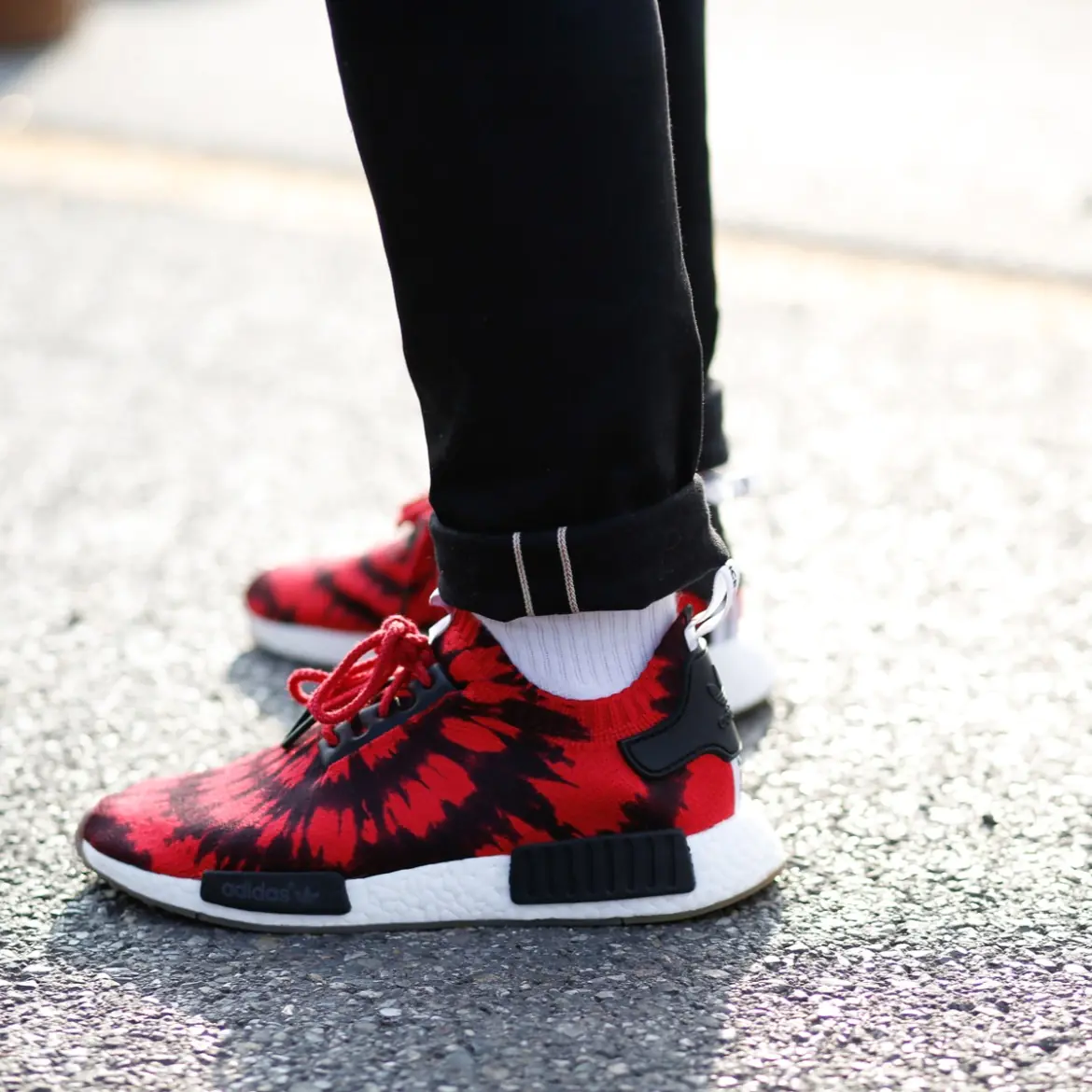 米蘭街頭直擊！刺繡、NMD、MA-1 穿出未來搭配趨勢