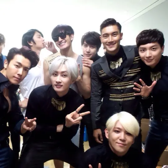 這些爆紅的明星團名怎麼取？原來 Super junior 每個字都有獨特意義！