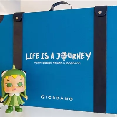 2014 夏季【GIORDANO x 黃仁壽】聯名T：體現你的人生旅程