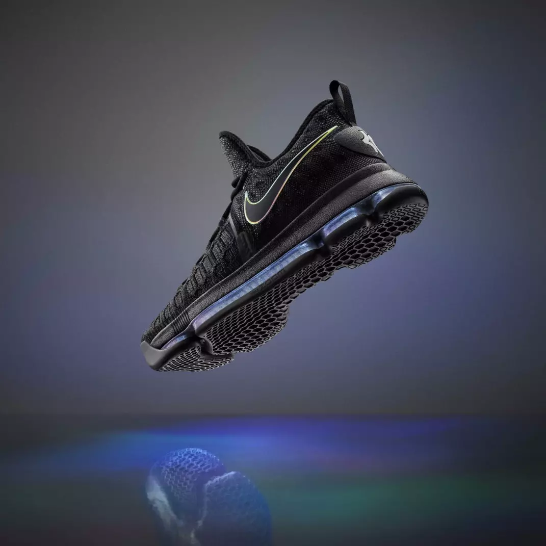 NIKE AIR ZOOM KD9 展現籃球的進步