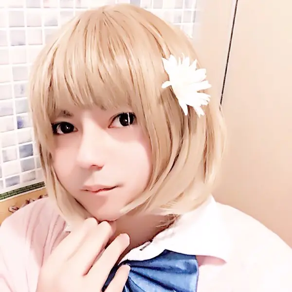 修圖軟體有多可怕？這張美少女的「原型」就可以回答你...