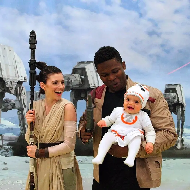 可愛北鼻 Cosplay「星際大戰」BB-8　萌翻動漫展會場！