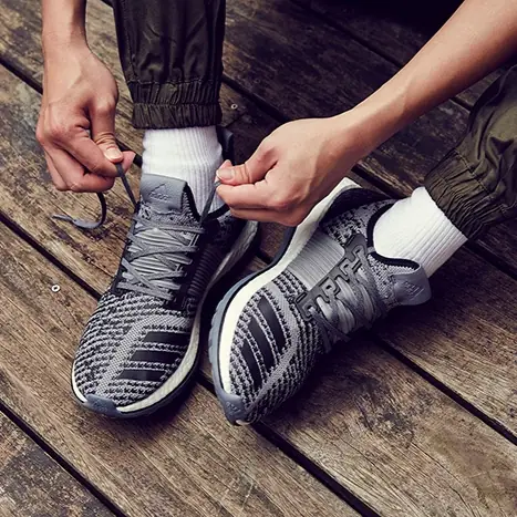 名人們最早上腳的鞋款是這雙！adidas Pure Boost ZG Mesh