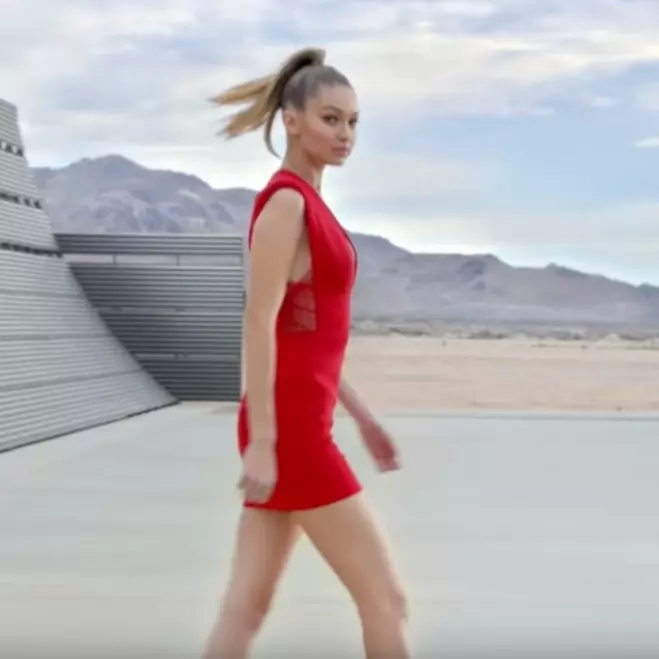 BMW 這支廣告請來超模 Gigi Hadid 　絕對讓你目不轉睛盯著車子看 45 秒！