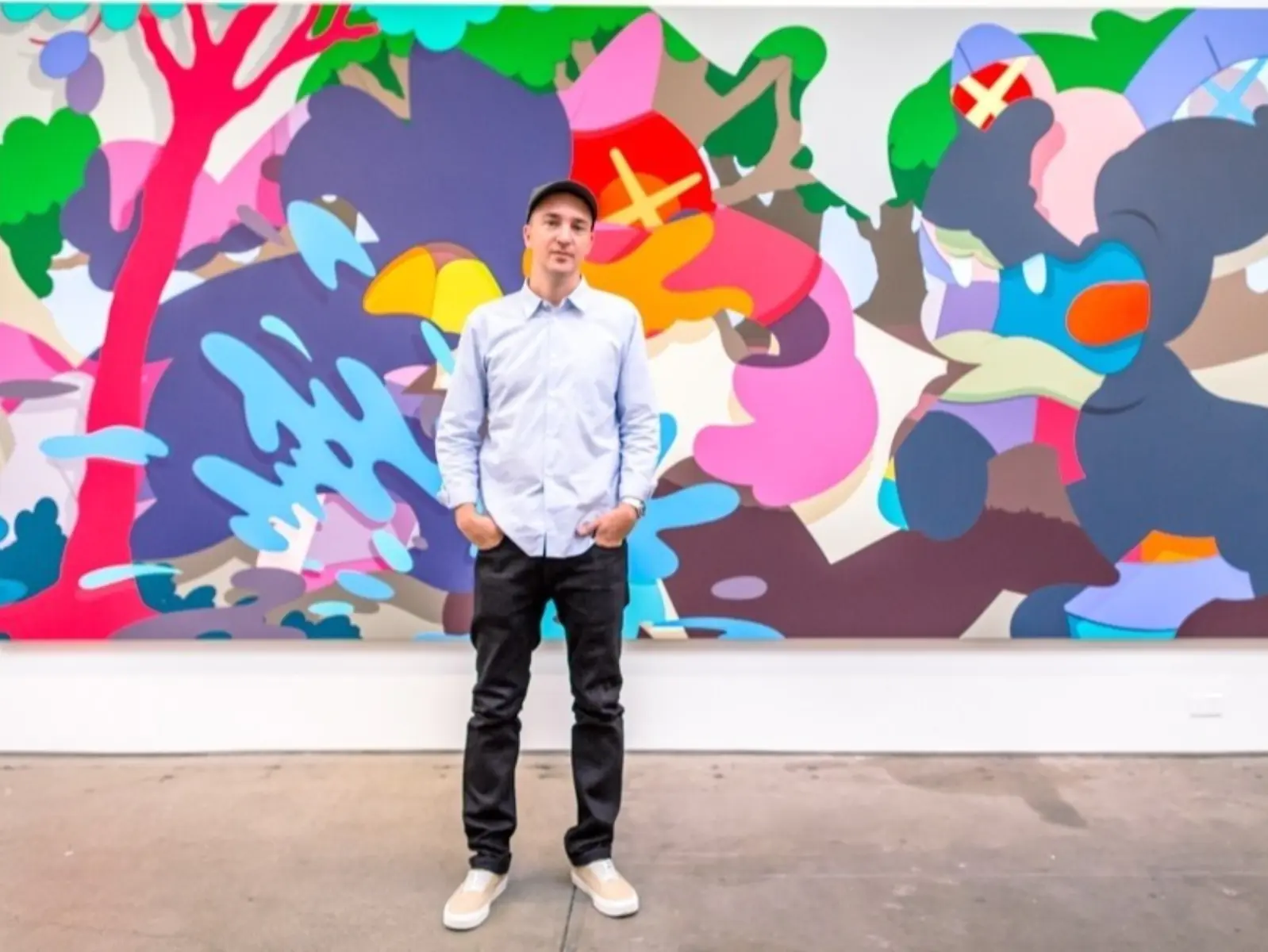 到底誰是 KAWS？憑什麼賣這麼貴？3 分鐘讓你搞懂這個 XX 標誌有多厲害！