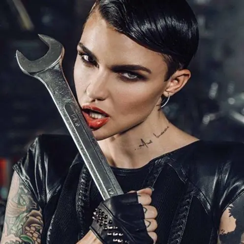 Ruby Rose 速食店發飆　但超可愛扔 _____ 洩憤！