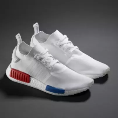 adidas NMD R1 Primeknit 全白版本周末開售　貝克漢搶先穿搭給你看！