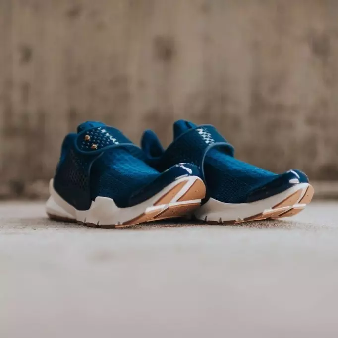 女生專屬鞋款！Nike 推出 Sock Dart 夏季清新配色 