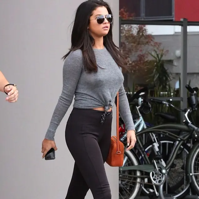 【歐美街頭時尚總整】運動 legging 怎麼穿？ 歐美女星示範 3 大有型激瘦法！　網友：根本 S line 神器...