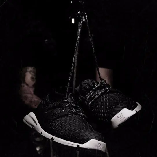 堅韌的武士精神！DADA SUPREME ” SAMURAI ”  輕質編織跑鞋首次登場