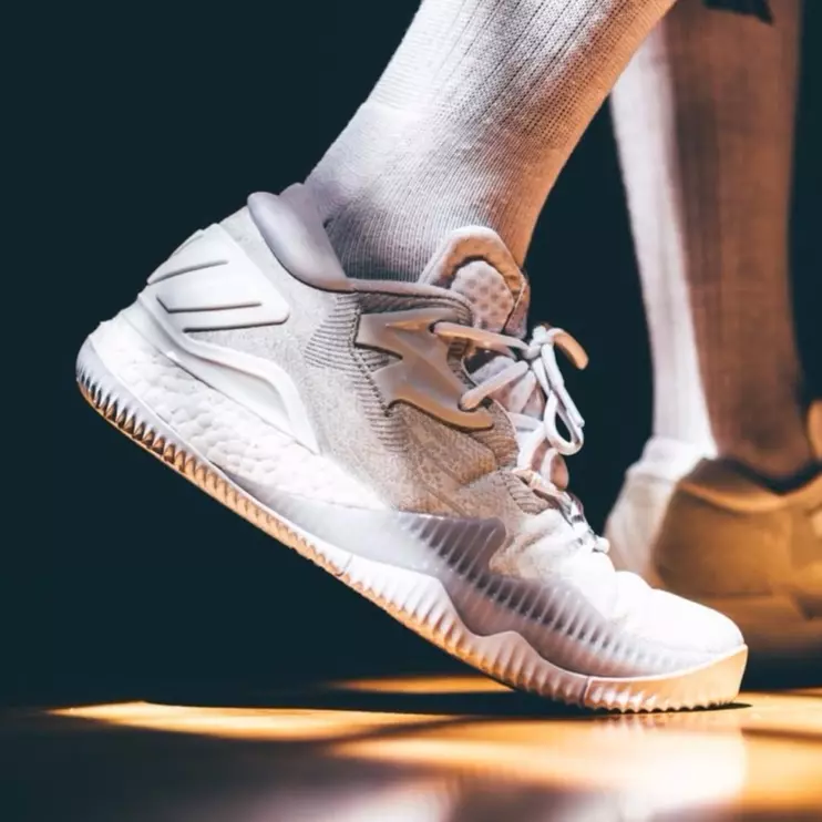 adidas 頂尖低筒戰靴CRAZY LIGHT 2016！7 月 4 日震撼登場