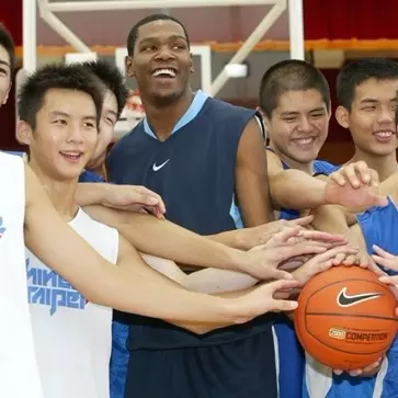走過、路過、不要錯過！Kevin Durant 亞洲之旅正式啟程