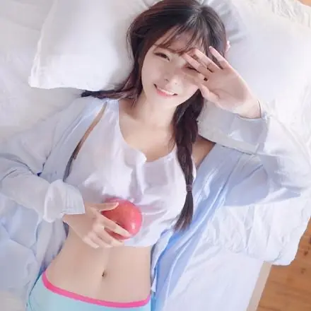 【腰瘦特輯】中國「A4 腰女神」夏木穎　公布維持身材的方法！