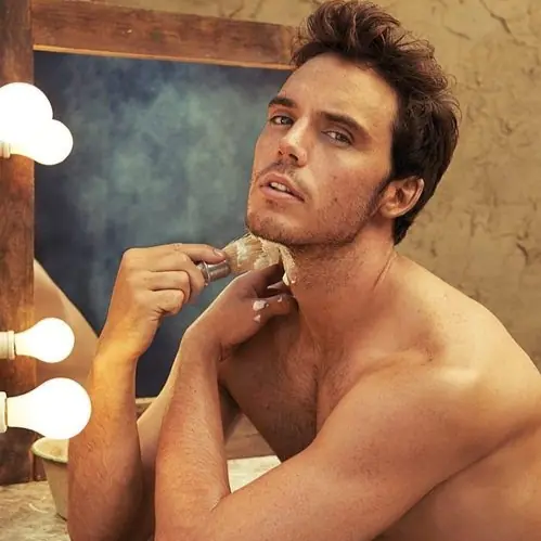 迷人電眼加酒窩，女生心目中的新男神！來認識《Me Before You》男主角 Sam Claflin！