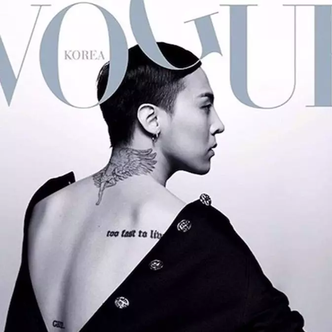 深 V 大露背！老佛爺親自操刀為 G-Dragon 拍封面照