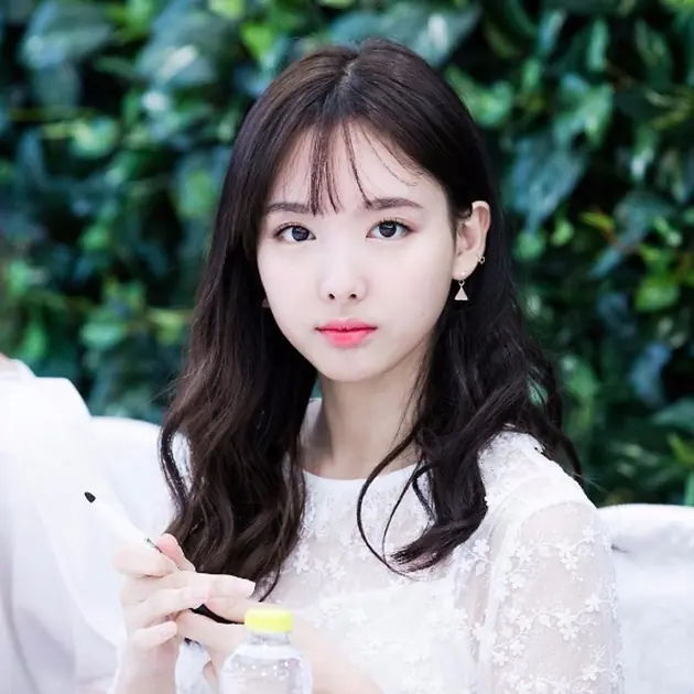 Twice都染了今年的超夯髮色~剪短真的有差！一刀一漂顏值立馬+100