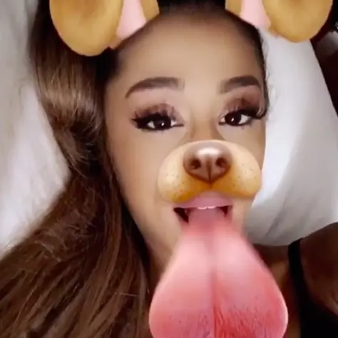超模們一秒變身賣萌！盤點超愛玩 Snapchat 的歐美明星