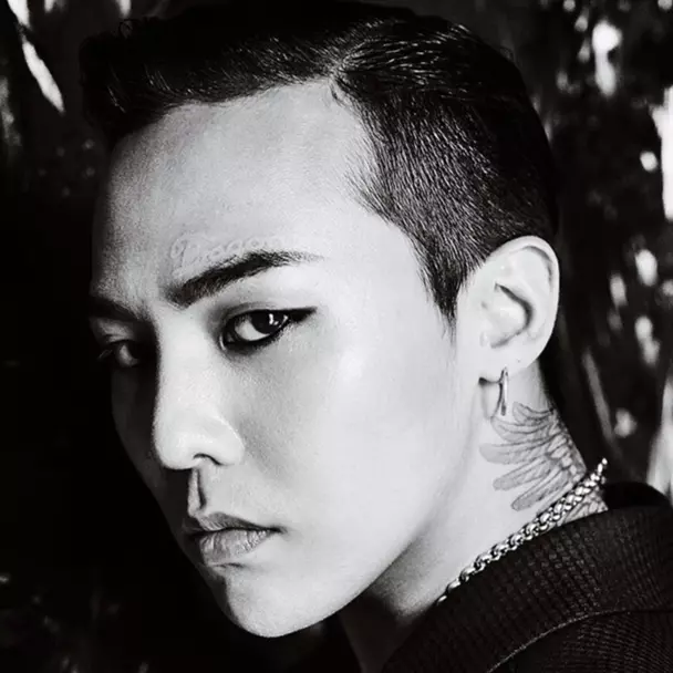 G-DRAGON  帥氣登上中國版《VOGUE》　與超模共同入鏡！