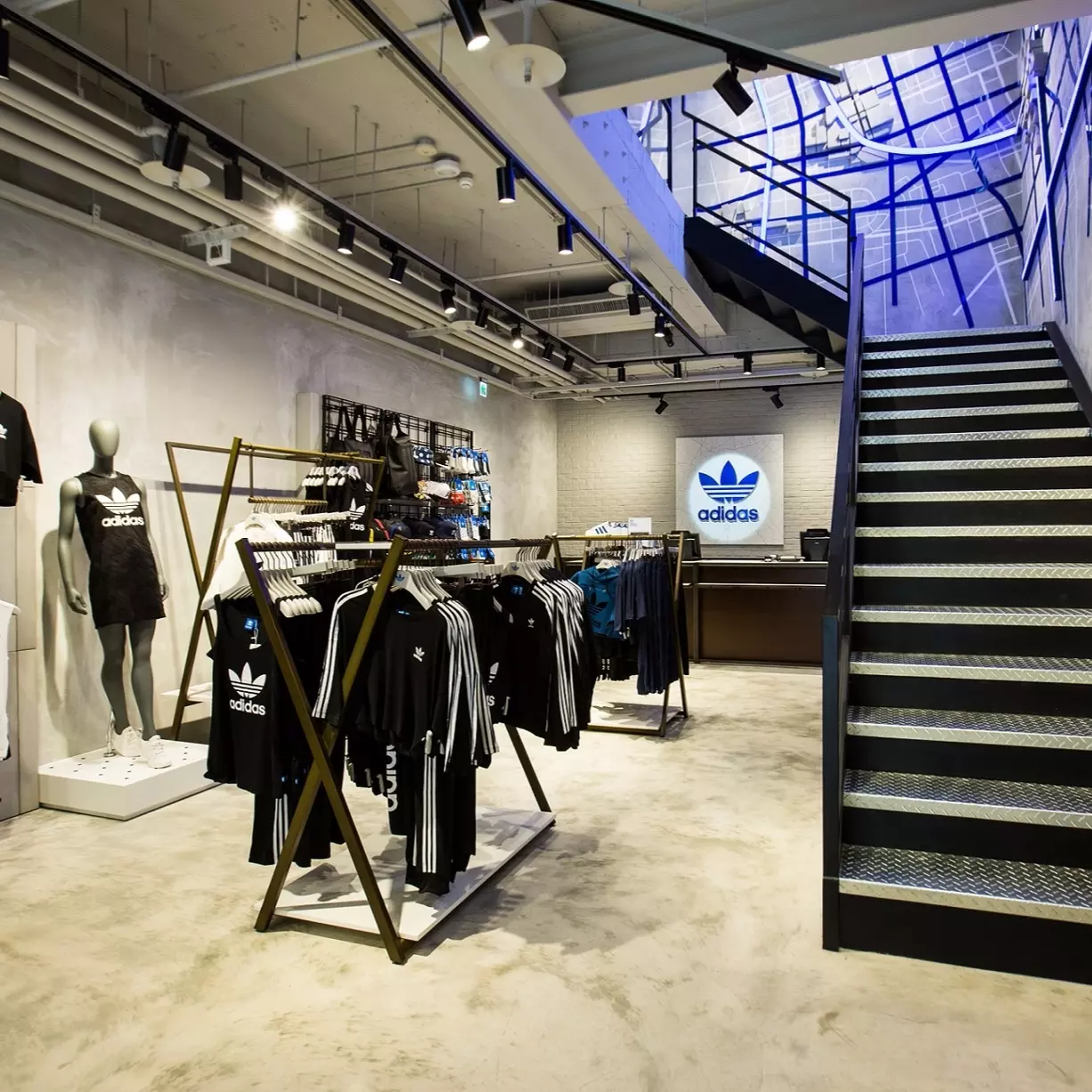 adidas Originals  東區新地標  全新忠孝經典門市8/6正式開幕