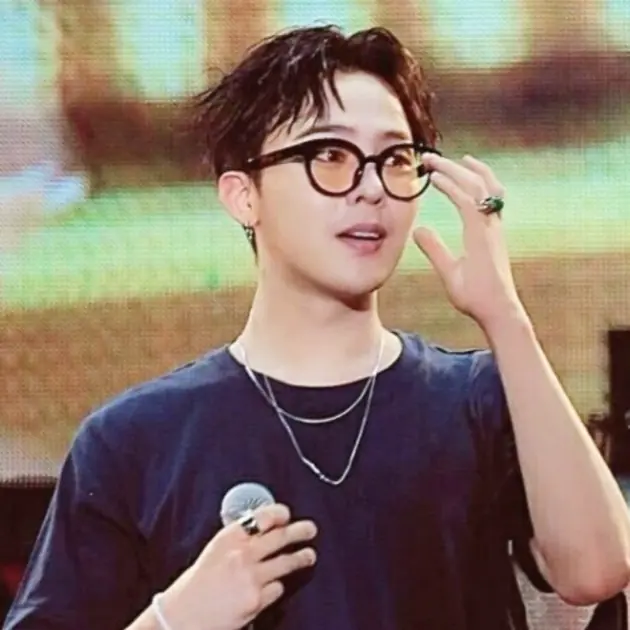 G-Dragon 與朴春於 Instagram 上力挺的新興女子韓團究竟是誰？！