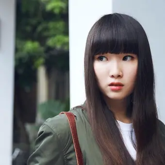 覺得制服混搭太鬧？上學就是要穿制服配馬汀才狂！