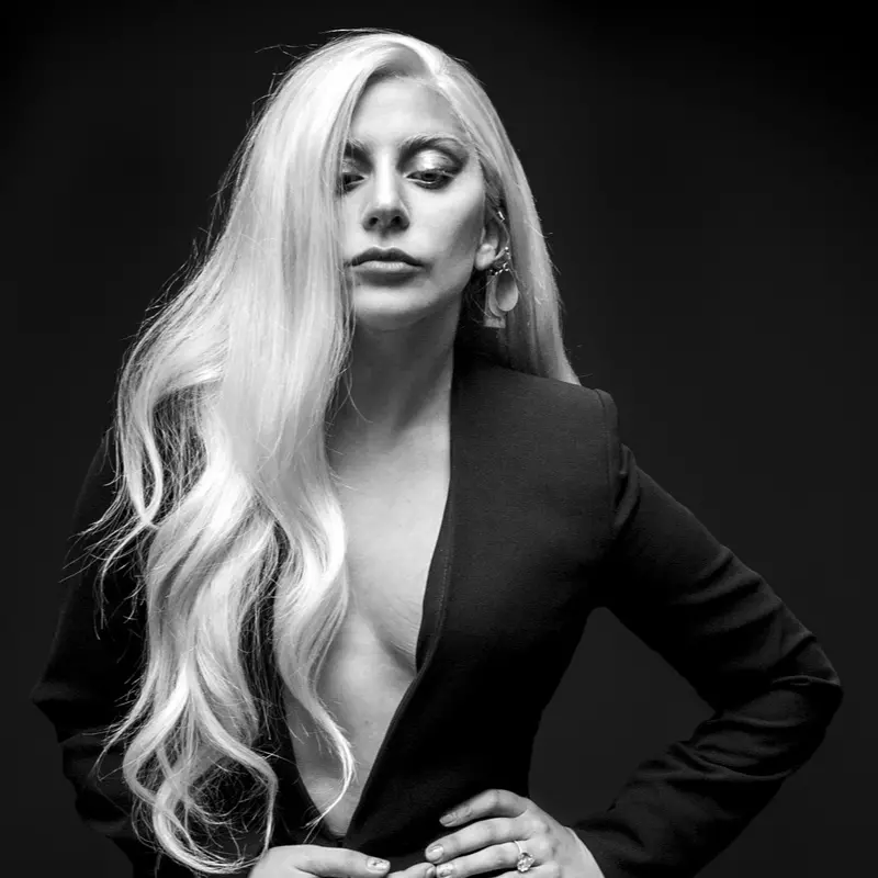 睽違 3 年最新專輯！Lady Gaga 首波主打〈Perfect Illusion〉終於釋出
