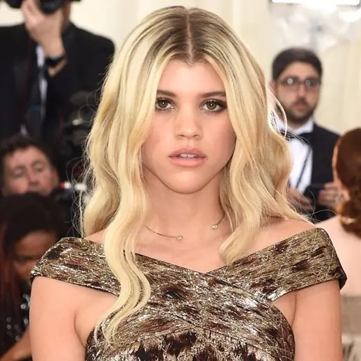 Sofia Richie 充滿愛的新紋身！是公開與 Justin Bieber 示愛放閃嗎？